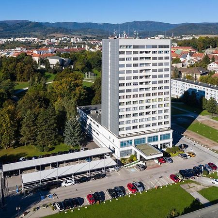 Hotel Lux Banska Bystrica Bagian luar foto