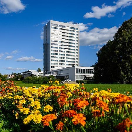 Hotel Lux Banska Bystrica Bagian luar foto